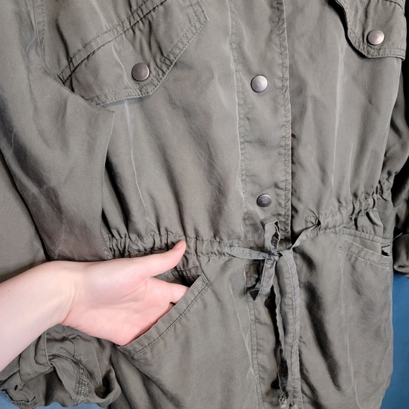 Faded Glory Women's Army Green Utility Jacket - Picture 4 of 5